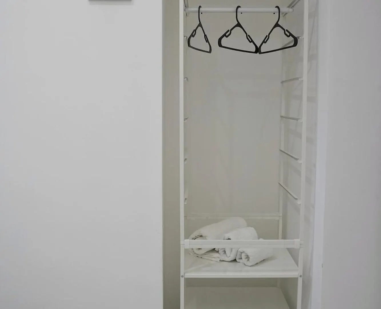 Ficurinias House-Catania Central Location-Secure Parking 0*, Catania