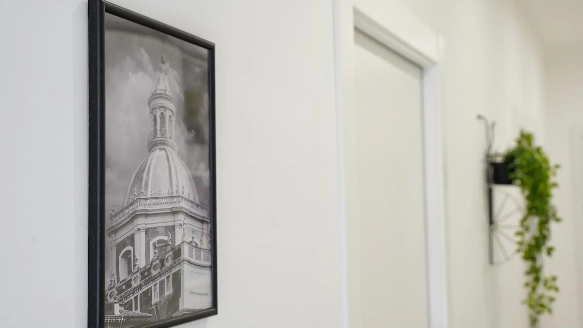 Ficurinias House-Catania Central Location-Secure Parking Italy